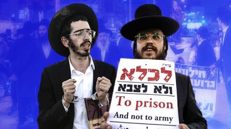 Haredim protesting Haredim protesting